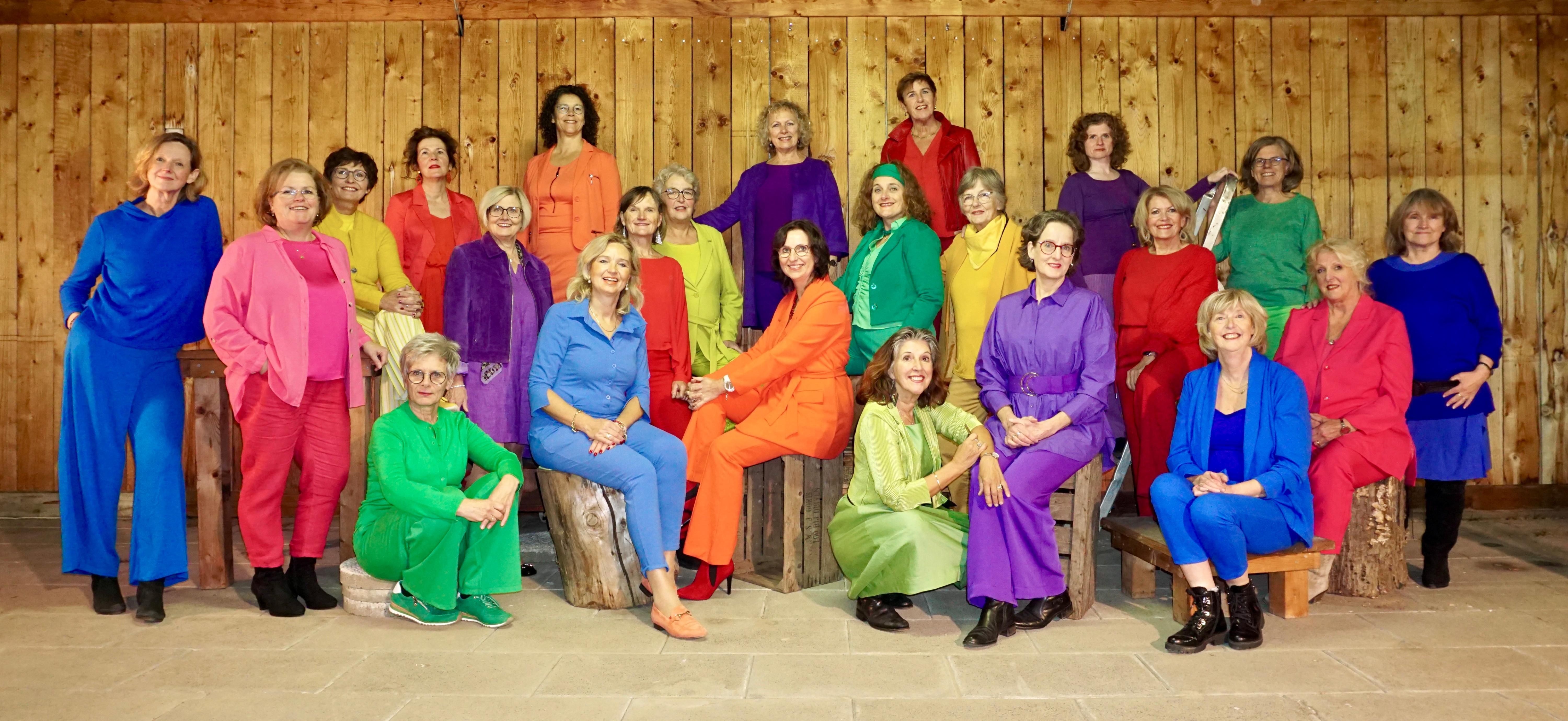 Groepsfoto van Vrouwenkoor Colours